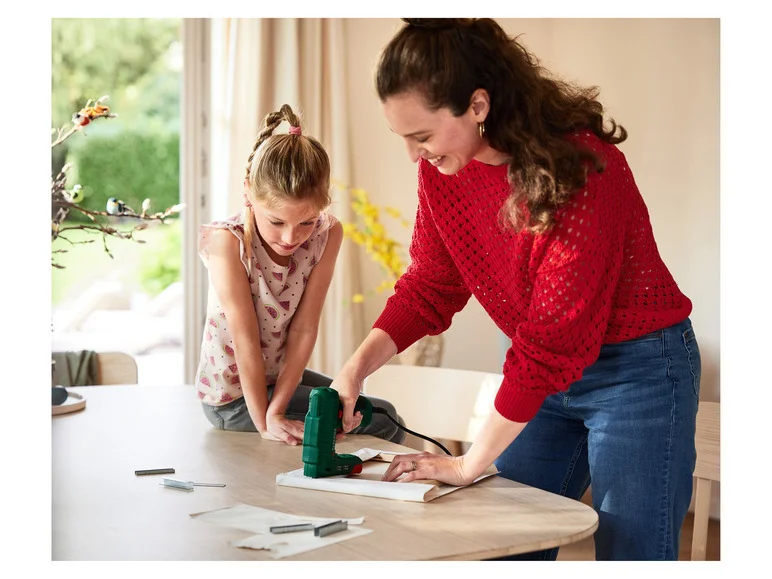 PARKSIDE Agrafeuse-cloueuse électrique PHET 15 C2. 70 W