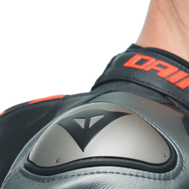 LAGUNA SECA 5 2PCS LEATHER SUIT