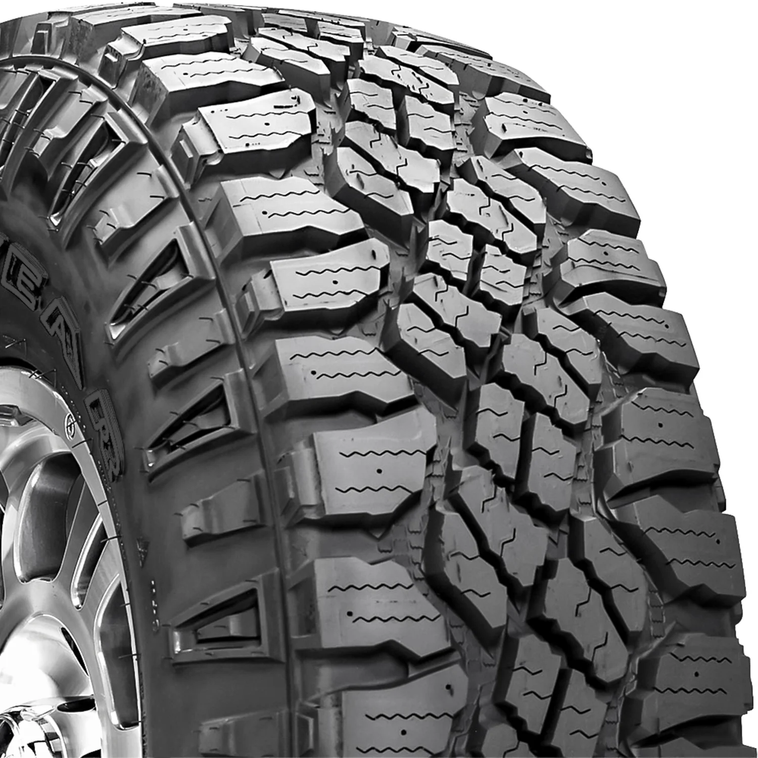 Goodyear Wrangler DuraTrac Studdable Rugged Terrain LT275/70R18 125/122Q E Light Truck Tire