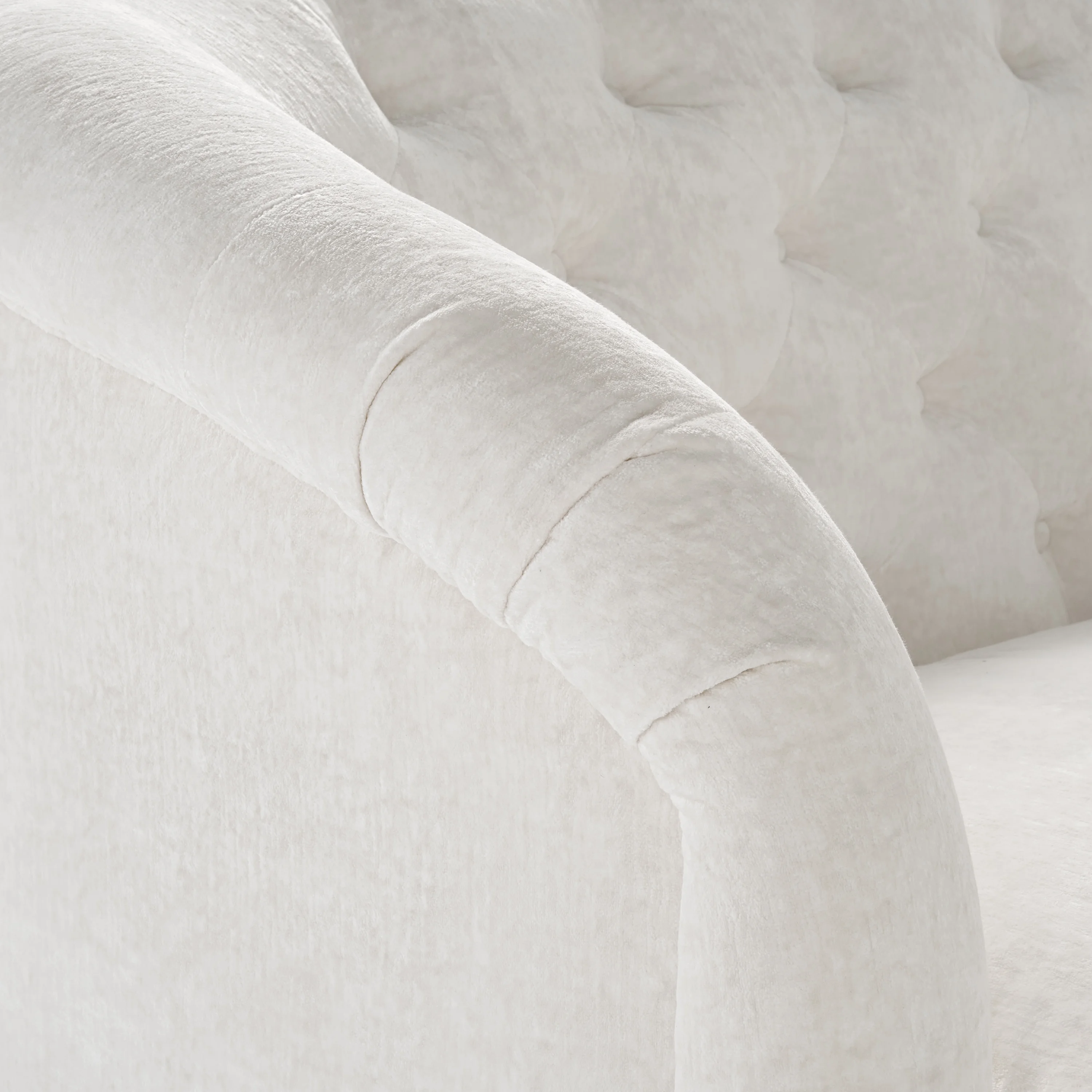 The Pioneer Woman Laurel Tufted Sofa, Cream Velvet, 79.53 in