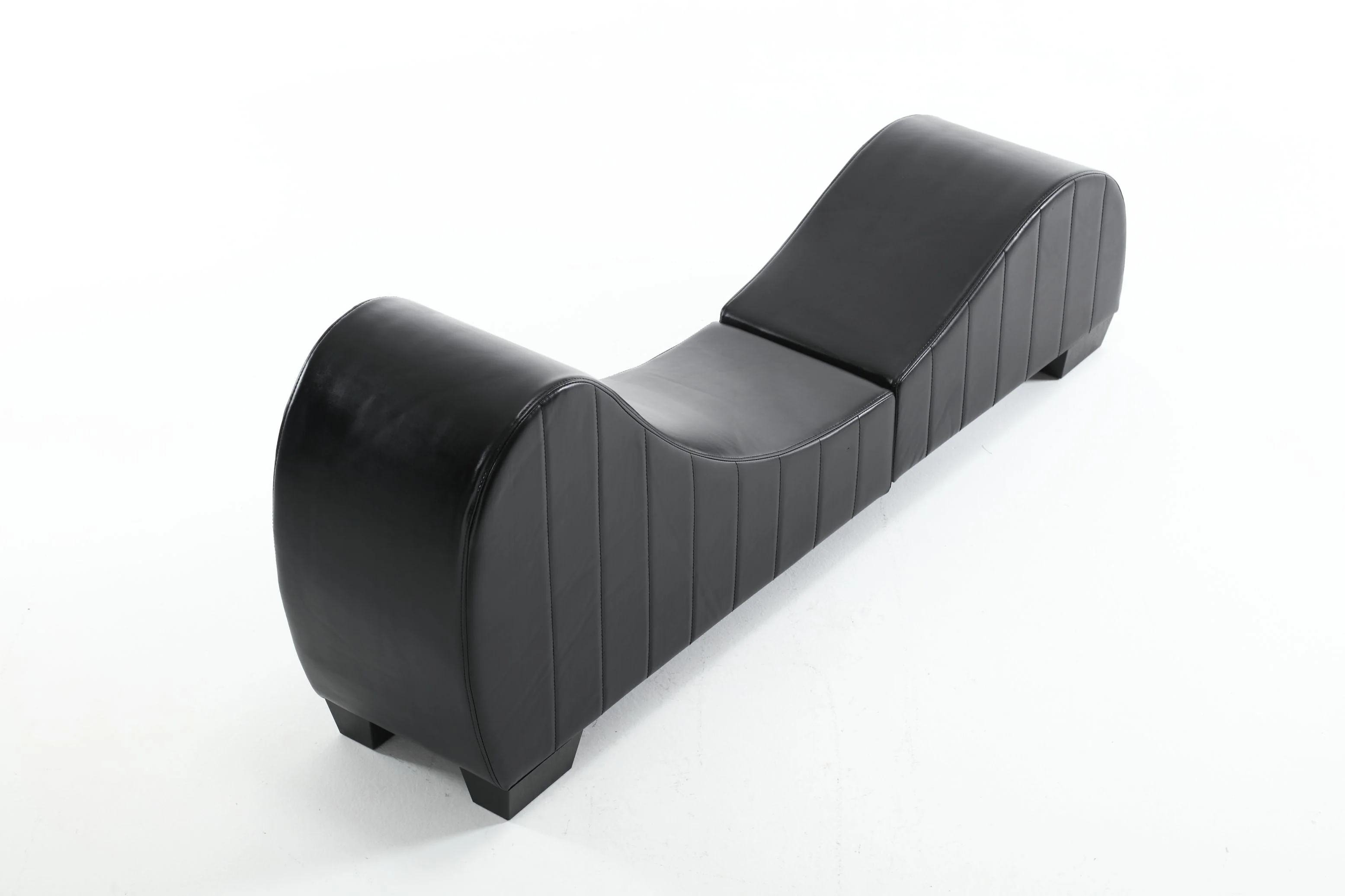 PWOPWOE Yoga Chaise Lounge for Stretching & Relaxation Modern Faux Leather Curved Sofa, Modern Faux Leather Curved Sofa, Living Room Bedroom Accent